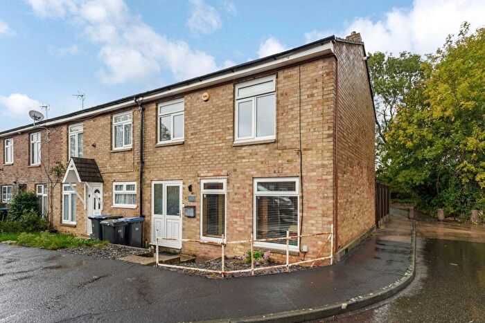 3 Bedroom End Terrace House For Sale In Hollyfield, Harlow, CM19
