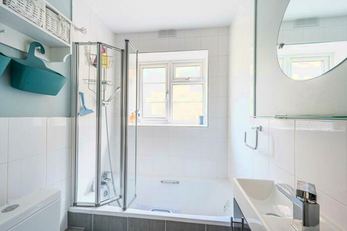 1 Bedroom Flat To Rent In Flat, De Beauvoir Court, De Beauvoir Town, London, N1