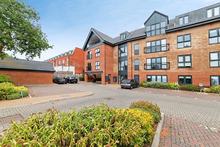 2 Bedroom Flat For Sale In North Road, Stevenage, SG1