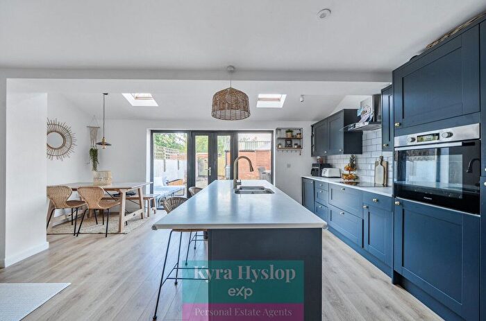 3 Bedroom Semi Detached House For Sale In Langaton Gardens, Exeter, EX1