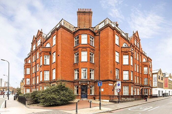 3 Bedroom Flat To Rent In South Lambeth Road, London, SW8