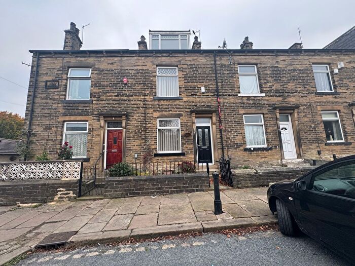 4 Bedroom Terraced House To Rent In Mansion Terrace, Bradford, BD7