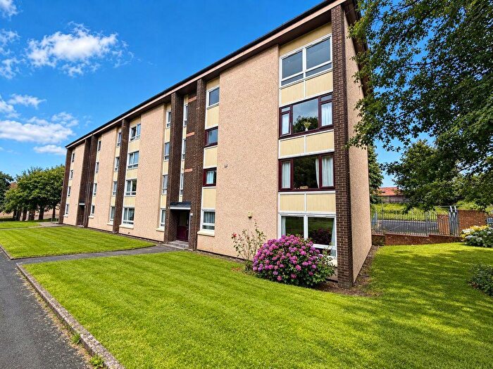 2 Bedroom Flat For Sale In Banner Road, Knightswood, G13
