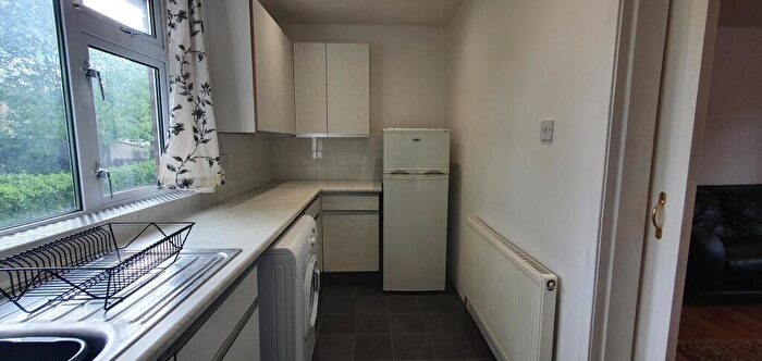1 Bedroom Flat To Rent In Charminster Drive, Coventry, CV3