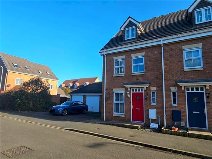 3 Bedroom End Of Terrace House To Rent In Pennyroyal Road, Stockton-On-Tees, TS18