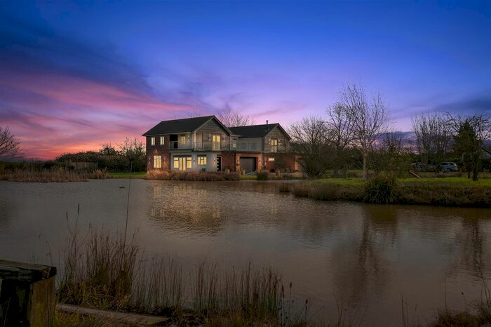 5 Bedroom Detached House For Sale In Bratoft, Skegness PE24