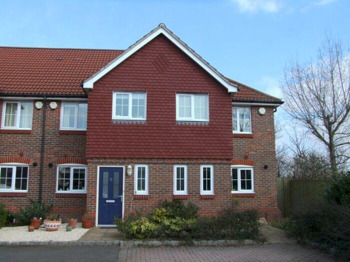 3 Bedroom Semi-Detached House To Rent In Kingswood Close, Ashford, TW15