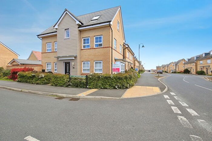 4 Bedroom Detached House For Sale In Lockwood Way, Hampton Water, Peterborough, PE7