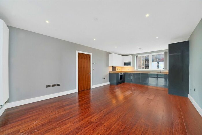 2 Bedroom Flat To Rent In Samuelson House, Bridge Road, Southall, Uxbridge, UB2