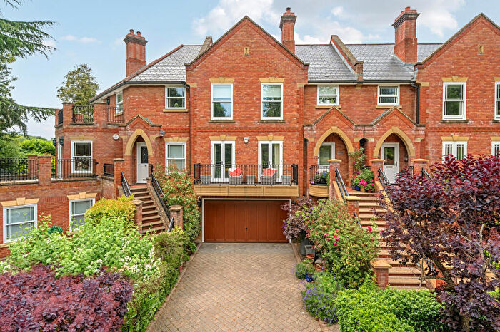 4 Bedroom Mews For Sale In Amersham Road, Chalfont St. Giles, HP8