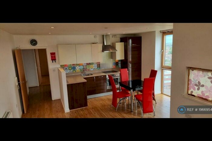 2 Bedroom Flat To Rent In Arboretum Place, Barking, IG11