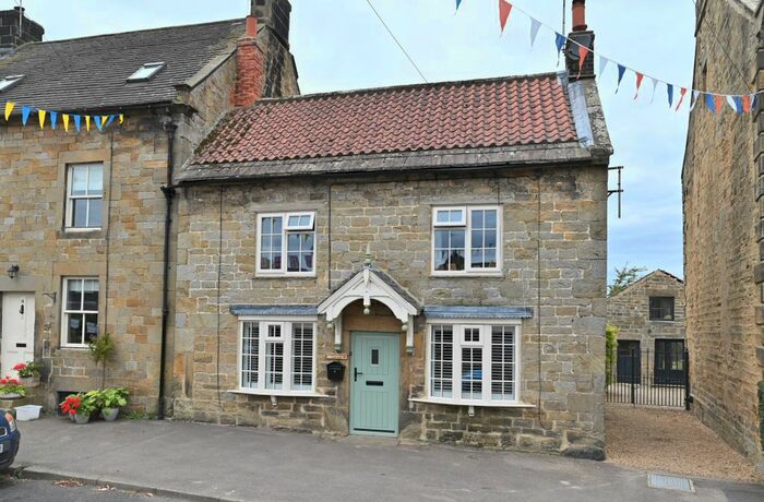 2 Bedroom Cottage For Sale In Church Street, Kirkby Malzeard, Ripon, HG4