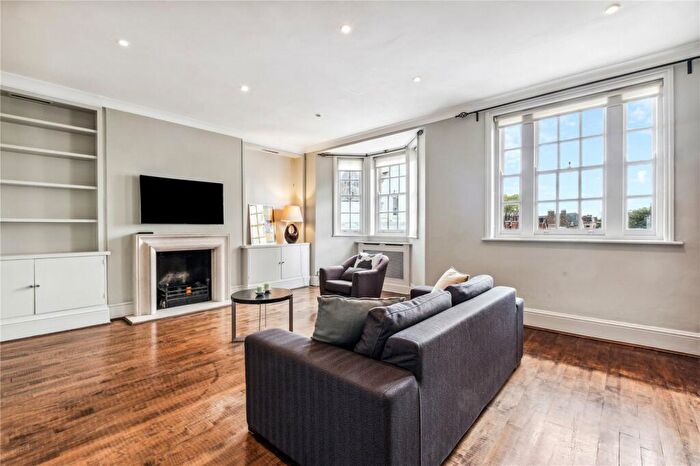 2 Bedroom Apartment To Rent In Kings Road, London, SW10