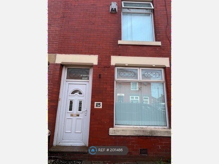 2 Bedroom Terraced House To Rent In Turf Lane, Oldham, OL9