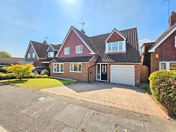 4 Bedroom Detached House For Sale In Aldene Way, Woodborough, Nottingham, NG14