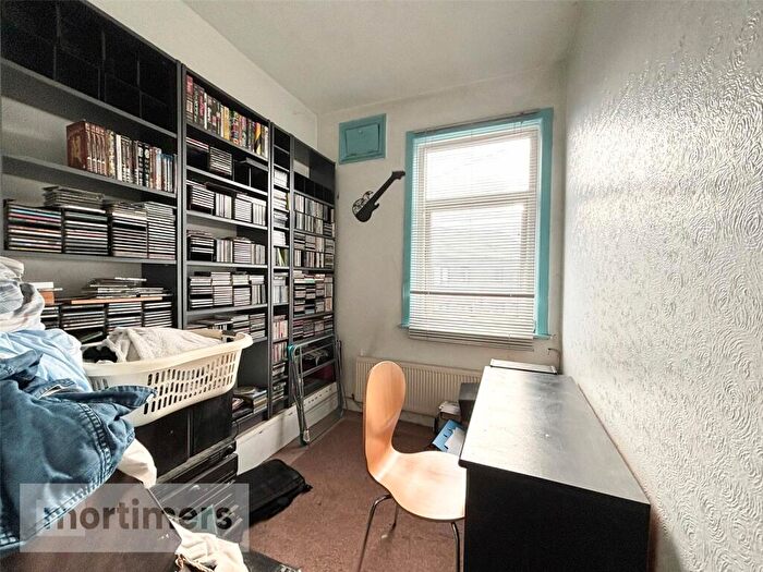 3 Bedroom Terraced House For Sale In Bonsall Street, Blackburn, Lancashire, BB2