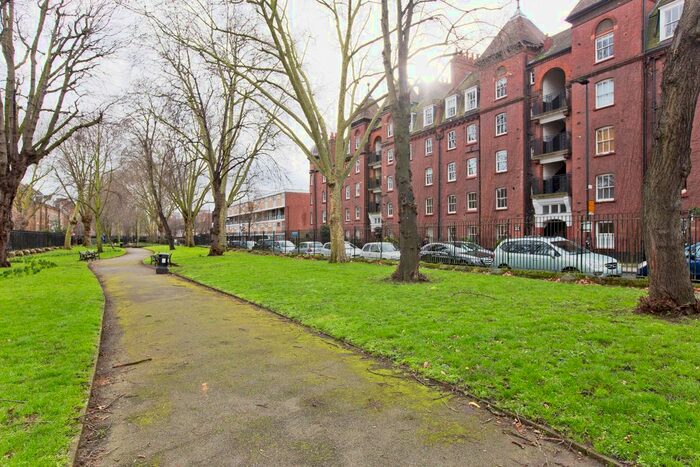 1 Bedroom Flat For Sale In Stepney Green, London, E1