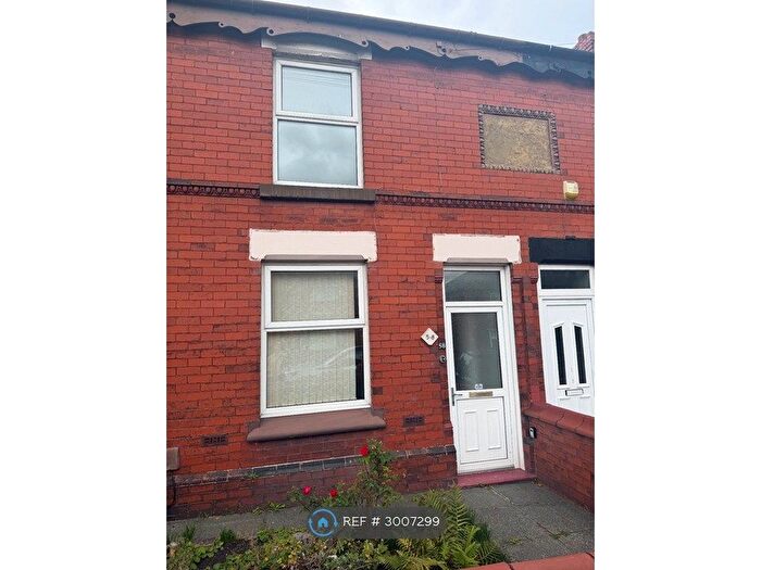 3 Bedroom Semi-Detached House To Rent In Rivington Road, St Helens, WA10