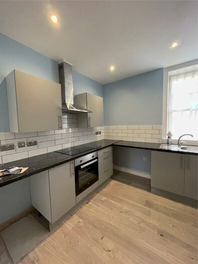 2 Bedroom Apartment To Rent In South Crescent, Llandrindod Wells, Powys, LD1