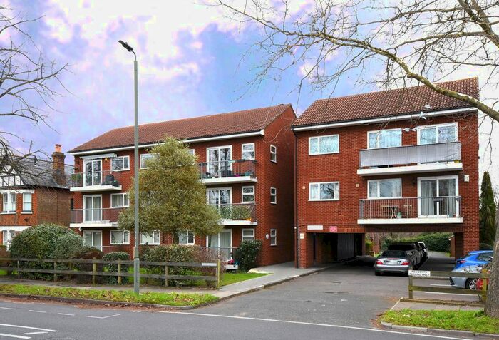 1 Bedroom Flat For Sale In Knights Court, Kings Hall Road, Beckenham, Kent, BR3