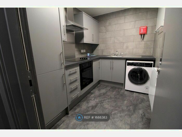 1 Bedroom Flat To Rent In Stratford Road, Sparkhill, Birmingham, B11