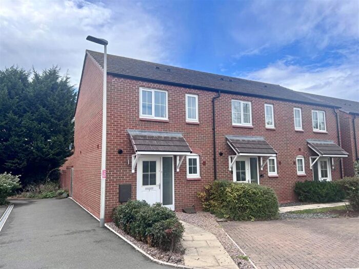 2 Bedroom End Of Terrace House For Sale In Oak Place, Bidford-On-Avon, Alcester, B50