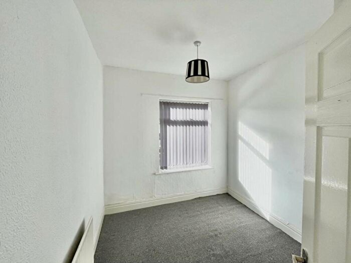 3 Bedroom Flat To Rent In Wellington Road, Dunston, Gateshead, NE11