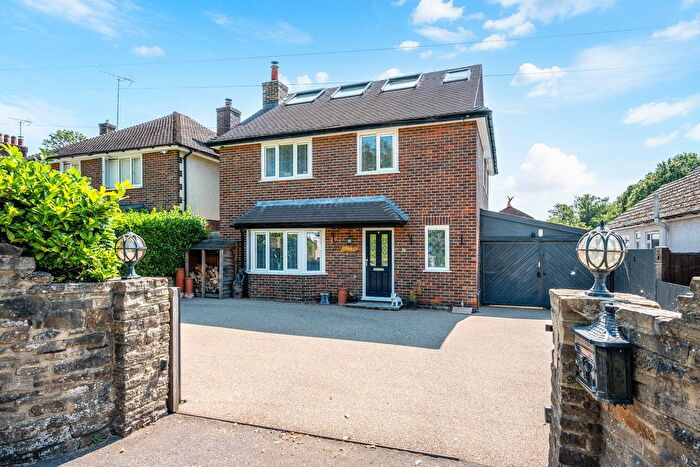 4 Bedroom Detached House For Sale In Newchapel Road, Lingfield, RH7