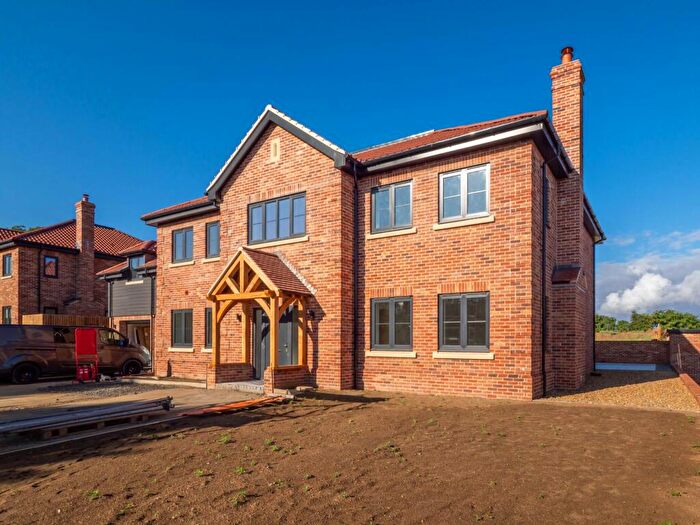 5 Bedroom Detached House For Sale In The Heaths, Lyng, NR9