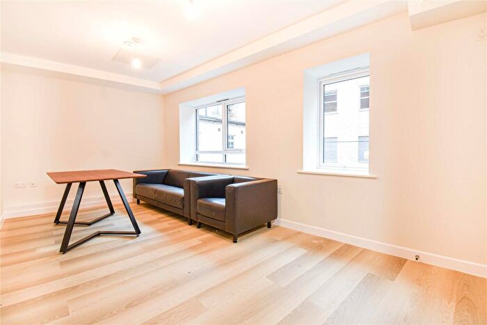 1 Bedroom Penthouse To Rent In Phoenix Gate, London Road, Newbury, Berkshire, RG14