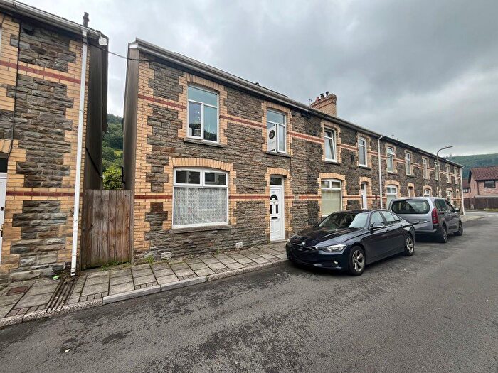 2 Bedroom Property To Rent In Park Street, Cross Keys, Newport, NP11