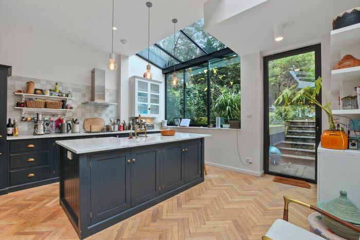 5 Bedroom Terraced House To Rent In Gladsmuir Road, Whitehall Park, N19