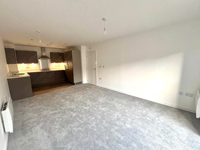 2 Bedroom Apartment To Rent In Greensfield Close, Gateshead, NE8