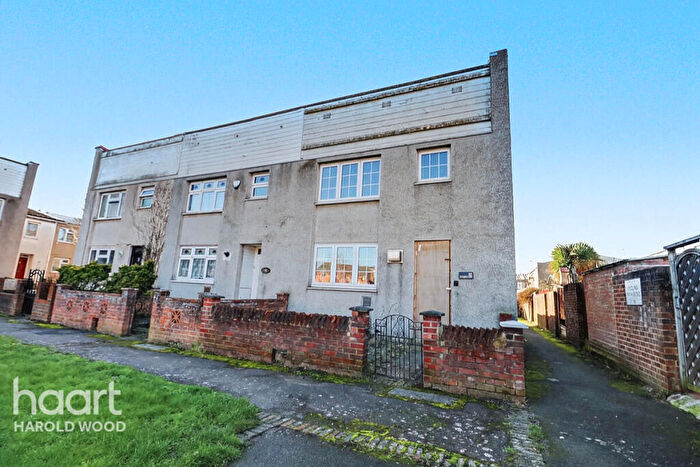 3 Bedroom End Of Terrace House For Sale In Buckbean Path, Harold Hill, RM3