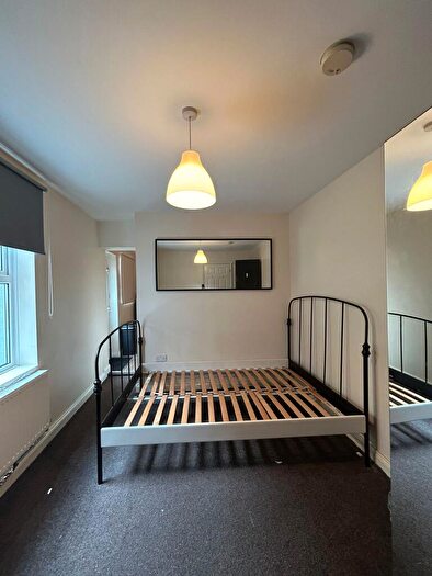 1 Bedroom Detached House To Rent In Birch Street, Swindon, SN1