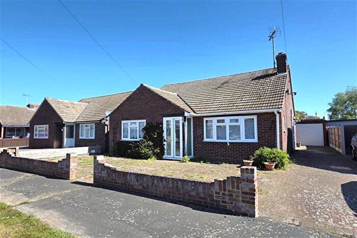 3 Bedroom Detached Bungalow For Sale In Salcombe Road, Braintree, CM7