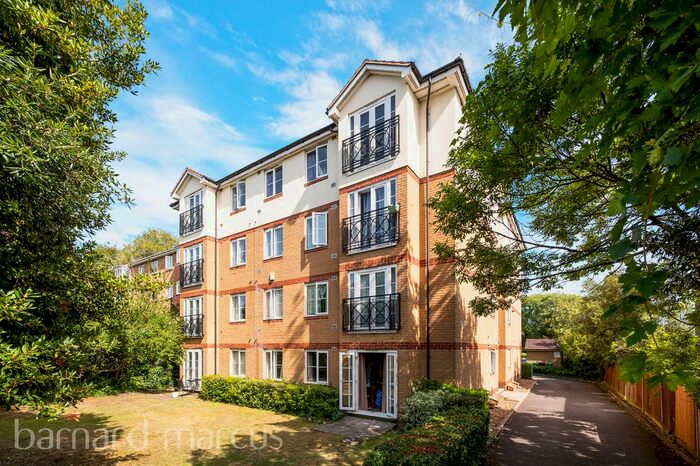 1 Bedroom Flat To Rent In Galsworthy Road, Norbiton, Kingston Upon Thames, KT2