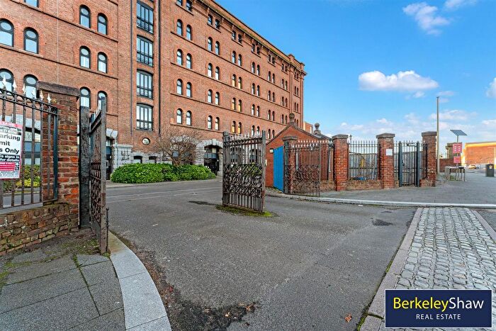 2 Bedroom Flat For Sale In Waterloo Warehouse, Waterloo Road, Liverpool, L3