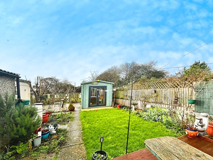 2 Bedroom Bungalow For Sale In Kingfisher Gardens, Hythe, CT21