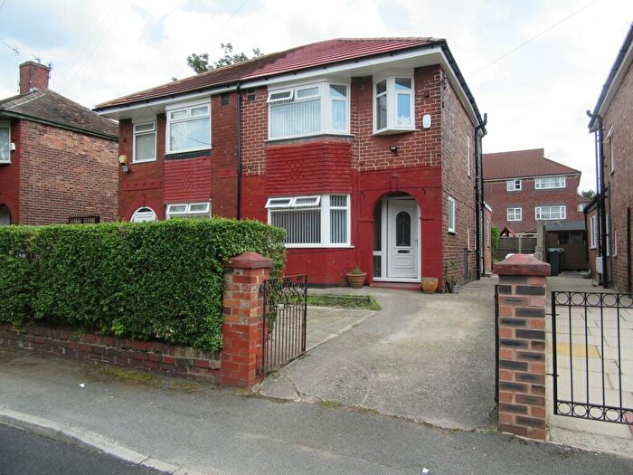 3 Bedroom Semi-Detached House To Rent In Eastholme Drive, Levenshulme, Manchester., M19