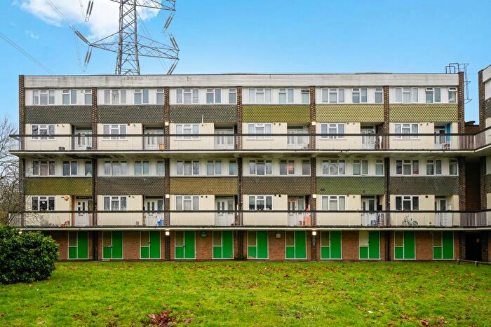 3 Bedroom Flat To Rent In Sheephouse Way, New Malden, KT3