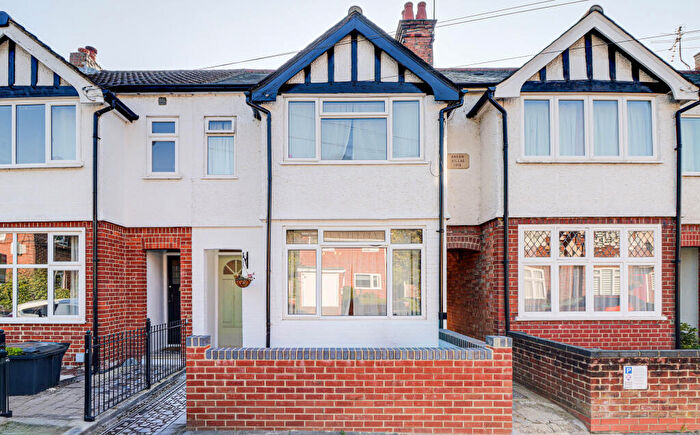 3 Bedroom Terraced House For Sale In St Julians Road, St Albans, AL1