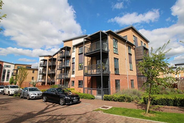 1 Bedroom Flat To Rent In Lawford Court, Grade Close, Borehamwood, WD6