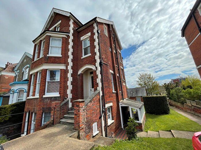 Studio To Rent In Town Centre, CO3