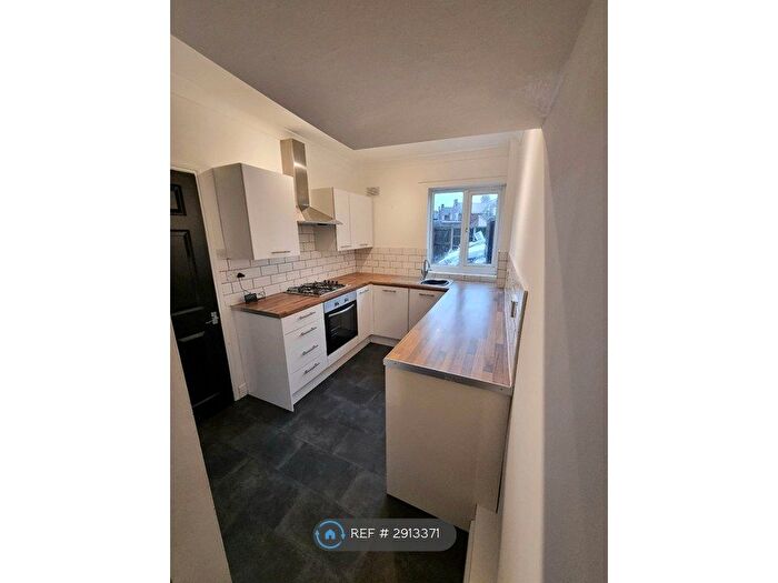 3 Bedroom Terraced House To Rent In West End Lane, Doncaster, DN11