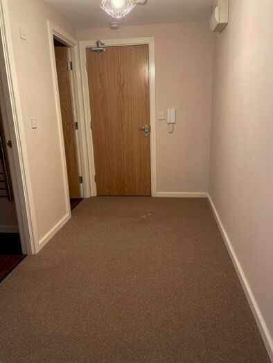 1 Bedroom Apartment To Rent In Chad House, Sunderland Road, Gateshead, NE8