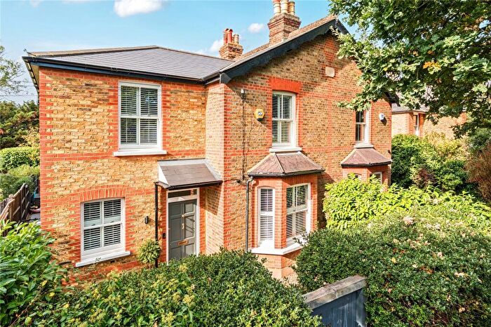 3 Bedroom Semi-Detached House For Sale In Church Walk, Thames Ditton, KT7