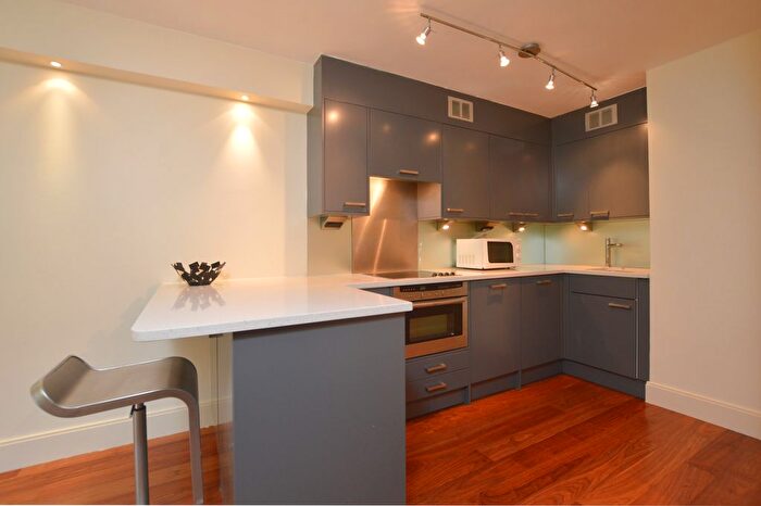 1 Bedroom Flat To Rent In Park Steps, St George's Fields, London, W2