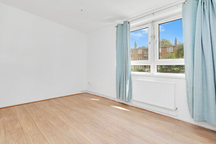 2 Bedroom Apartment To Rent In Sankey House, St James Avenue, London, E2