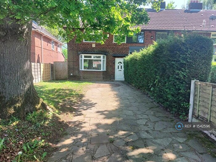 3 Bedroom End Of Terrace House To Rent In Broadoak Road, Manchester, M22